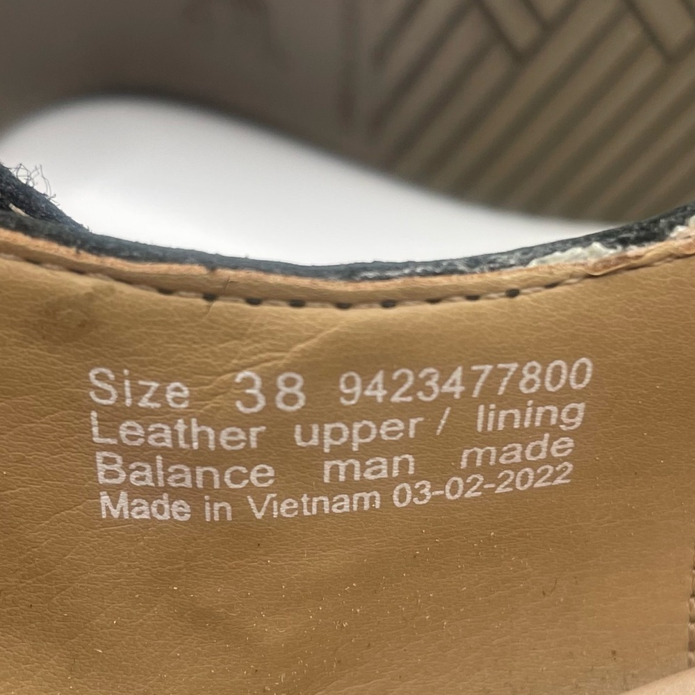 Women’s Dankso Beatrice Burnished Nubuck Leather Mary Janes Size 38 (US 7.5-8) - Picture 7 of 8